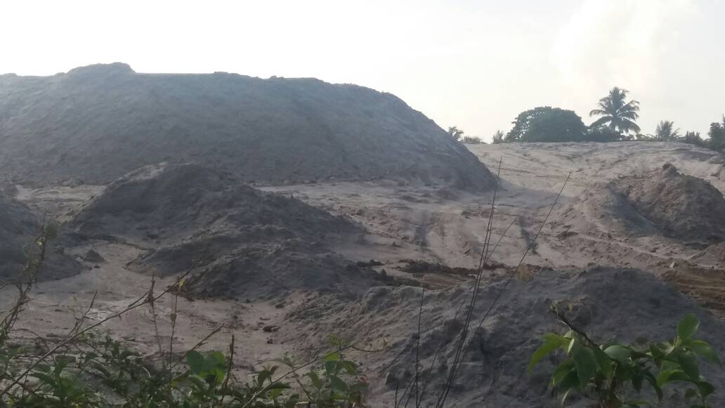 The menance of illegal sand mafia continues in district